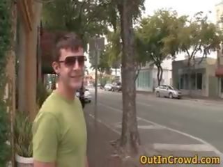 Omosessuale giovane gay succhia su il strada e scopata su il pubblico crap houses 2 da outincrowd